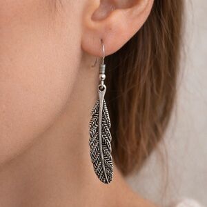 VINTAGE - Artisanal Silver Feather Earrings